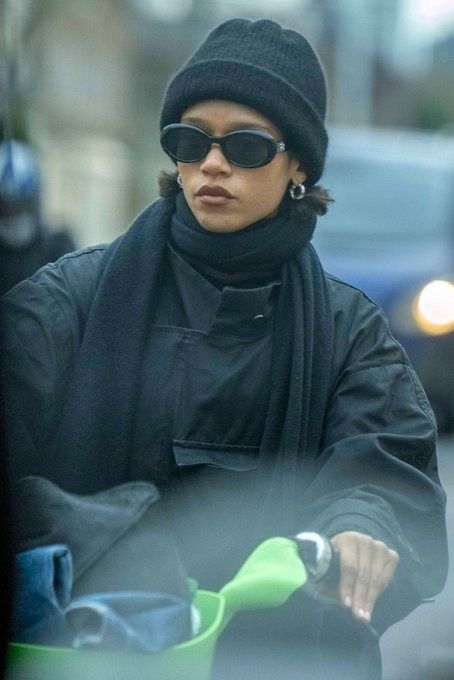 taylor russell archive on X: "taylor russell in london https://t.co/iknx71zb4Z" / X Pattie Boyd, Taylor Russell, Bridget Jones, Sharon Tate, Outfit Invierno, Gentle Monster, Christy Turlington, January 29, Looks Street Style