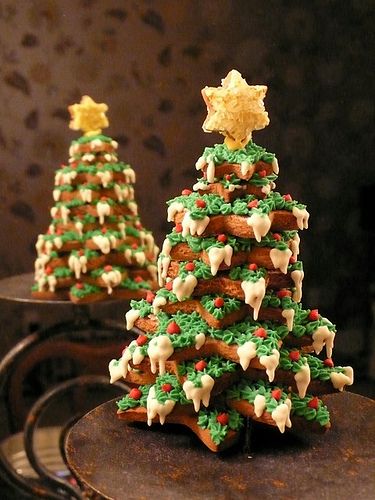 Gingerbread Designs, Gingerbread Christmas Tree, Tree Cookies, Christmas Tree Cookies, Easy Christmas Decorations, Christmas Cakes, Xmas Cookies, Merry Christmas Decoration, Christmas Cookies Decorated