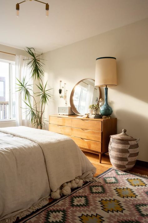 A San Francisco Boho Beach Rental Apartment — House Call Beach Rental, Apartment Chic, Rental Apartment, Beach House Interior, In The Corner, Boho Beach, Design Case, Apartment Therapy, New Room