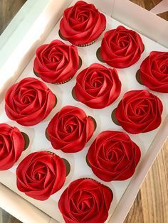 Individually hand piped #buttercream #cupcakes that look like #roses Valentines Cakes And Cupcakes, Valentines Dessert, Valentines Baking, Valentine Day Cupcakes, Cupcake Cake Designs, Buttercream Cupcakes, Rose Cupcakes, Valentine Desserts, Savory Cakes