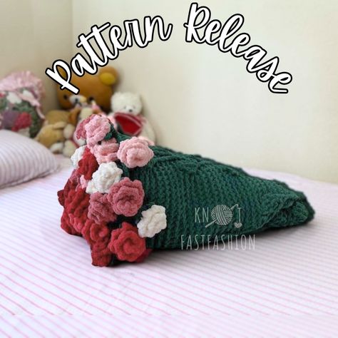 🌹✨Introducing the Enchanted Roses Bouquet Blanket – the coziest bouquet you'll ever crochet! This pattern transforms fluffy, super bulky chenille yarn into a a luxurious, textured blanket that rolls into a stunning bouquet of roses. Perfect for gifting or adding a meaningful touch to your home decor. 💐 This blanket pattern is graded for two sizes: baby and throw, and comes with crochet charts, photo tutorials, and video tutorials. Testers tagged in no particular order: @handmade.by.tam @ho... Crochet Bouquet Blanket, Bouquet Blanket, Textured Blanket, Textured Blankets, Crochet Charts, Crochet Bouquet, Bouquet Of Roses, Enchanted Rose, Roses Bouquet