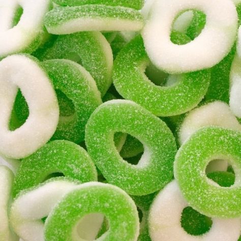 Apple Rings, Hijau Mint, Green Candy, Food Wallpaper, Sour Candy, Green Photo, Colorful Candy, Aesthetic Colors, Candy Shop