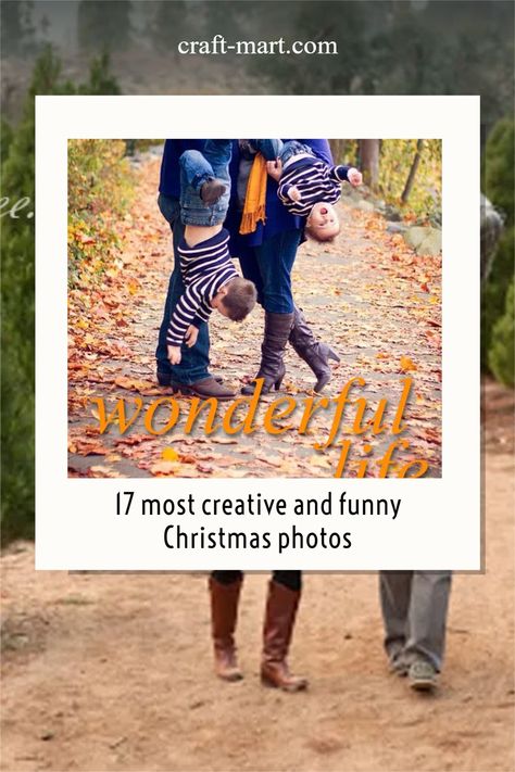 Funny Sister Christmas Pictures, Holiday Card Ideas Family, Funny Family Xmas Photo Ideas, Holiday Card Picture Ideas, Fun Holiday Photo Ideas, Family Photos For Christmas Cards, Crazy Christmas Cards Photo Ideas, Family Christmas Card Ideas Creative, Holiday Beach Photos Christmas Cards