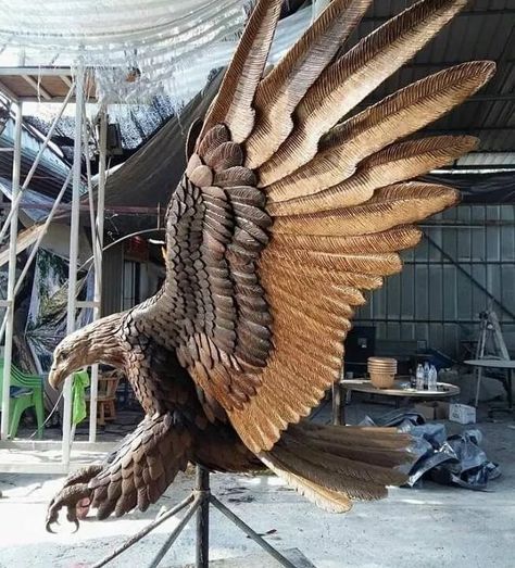 Eagle Carving, Wooden Eagle, Chainsaw Wood Carving, Eagle Art, Dremel Wood Carving, Chainsaw Carving, Tree Carving, Art Carved, Wood Carving Art