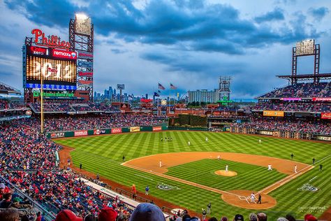 Stadium Wallpaper, Citizens Bank Park, Baseball Wallpaper, Philadelphia Skyline, Philadelphia Phillies Baseball, Mlb Stadiums, Baseball Park, Phillies Baseball, Sports Stadium