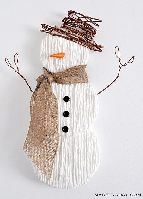 Yarn Snowman, Snowman Craft Ideas, Diy Christmas Snowman, Diy Schneemann, Snowman Crafts Diy, Snowman Door, Snowman Craft, Easy Holidays Crafts, Christmas Crafts For Adults