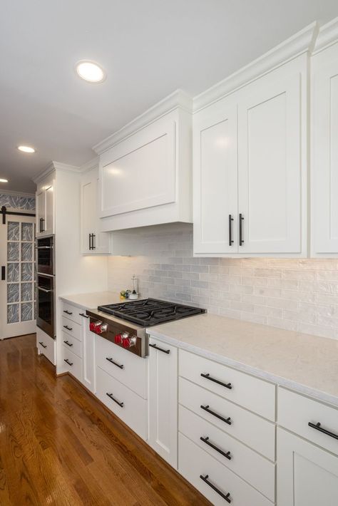 White quartzite kitchen countertops