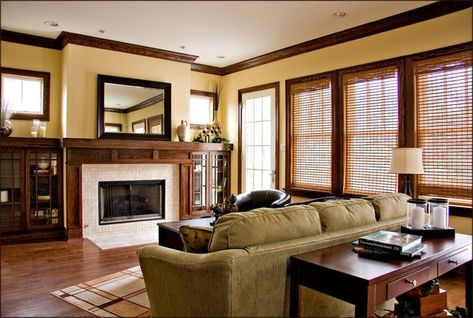 Chicago Bungalow Interior, Craftsman Chic, 1920s Bungalow Living Room, Prairie Style Interior, Interior Design For Kitchen, Classic Craftsman Home, Craftsman Bungalow Interior, Clybourne Park, Mission Style Decorating