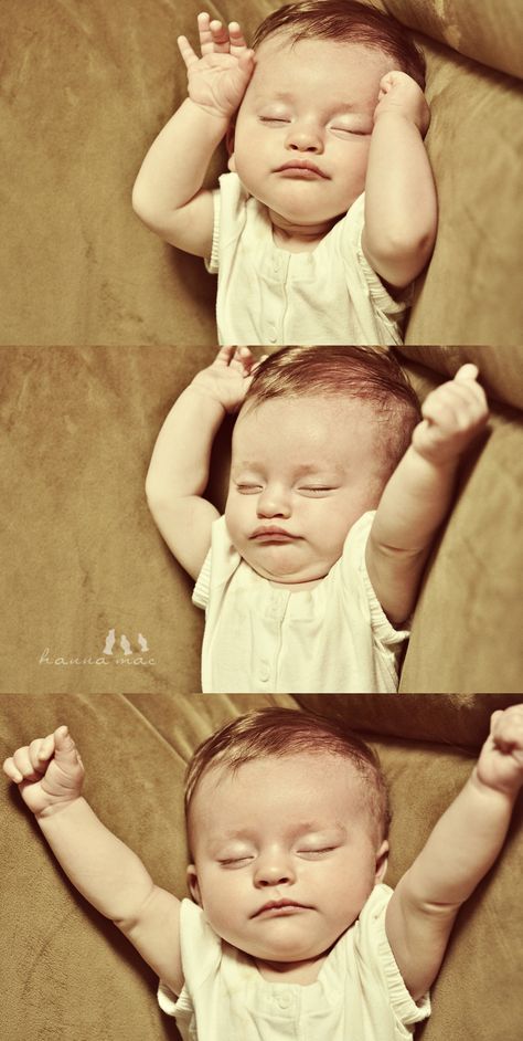 time to wake up, so cute Bebe Video, Hands In The Air, We Are The World, Future Baby, Baby Fever, Cute Photos, Baby Sleep, Newborn Photos, Newborn Photographer