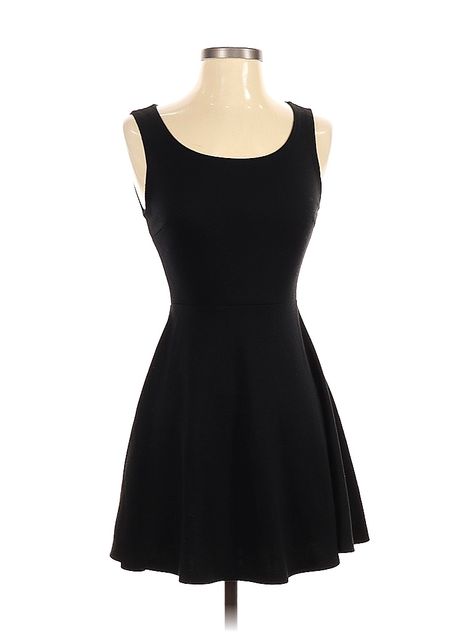 Forever 21 Casual Dress Size: Small Black Dresses - used. 68% Polyester, 30% Rayon, 2% Spandex, A-Line, Scoop Neck, Solid, Short, Sleeveless | Forever 21 Casual Dress - A-Line: Black Solid Dresses - Used - Size Small Small Black Dress, Black Casual Dress, Black Dresses Casual, Solid Dress, Black Dresses, Black Solid, Black Casual, Casual Dress, Scoop Neck