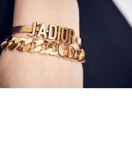 Danseuse Etoile bracelet - Fashion Jewellery - Woman | DIOR Dior Bracelet Gold, Christian Dior Bracelet, Dior Bracelet, Christian Dior Fashion, Dior Jewelry, Metal Fashion, Dior Fashion, Bracelet Fashion, Metal Products