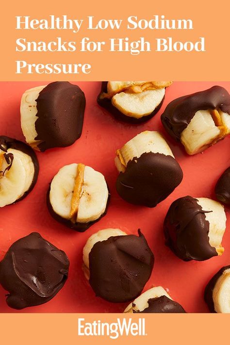 Snacks For High Blood Pressure, Banana Chocolate Chip Mini Muffins, Low Sodium Desserts, High Blood Pressure Diet Meals, Low Sodium Recipes Heart, Low Sodium Snacks, Heart Healthy Recipes Low Sodium, Heart Healthy Snacks, Mini Chocolate Chip Muffins