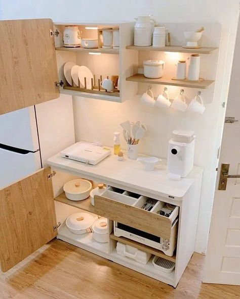 If you want a minimalist kitchen but have an even smaller space, then this compact single-wall layout might suit you more. Image credit: INSTAGRAM @LXHOMEDECOR Kitchen Shelf Decor Ideas, Condo Interior Design, Kitchen Shelf Decor, Interior Design Kitchen Small, Small Kitchen Layouts, Kabinet Dapur, Dream Apartment Decor, Small House Design Plans, Kitchen Trends