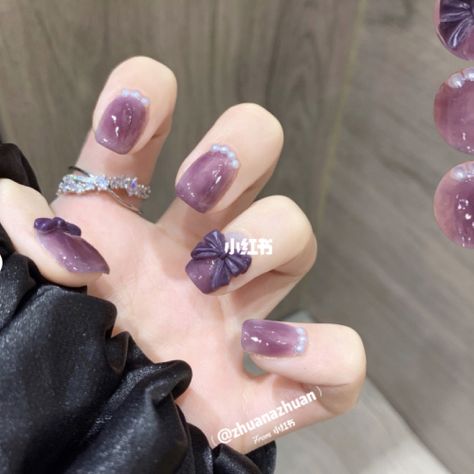 Light Purple Jelly Nails, Clear Glitter Nails, Purple Manicure, Purple Glitter Nails, Natural Nail Art, Homecoming Nails, Nail Pops, Glamorous Nails, Uv Gel Nails