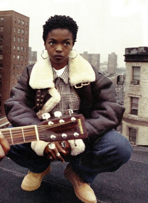 lauryn hill. Ms Lauryn Hill, Mode Old School, Lauren Hill, Cultura Hip Hop, Ropa Hip Hop, 90s Hip Hop Fashion, Lauryn Hill, Real Hip Hop, 90s Hip Hop