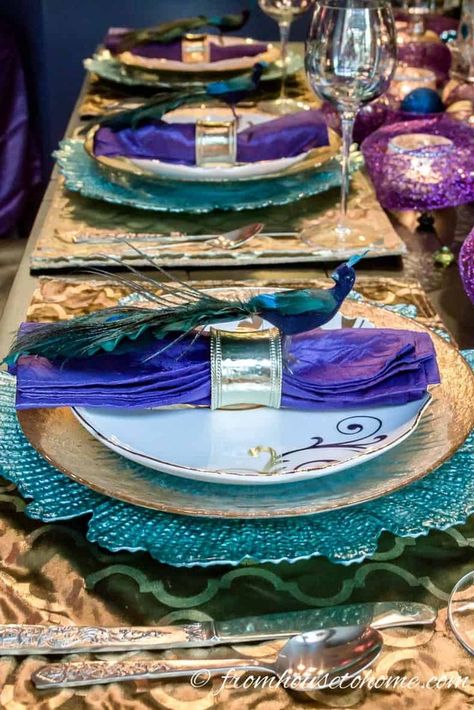 Peacock Tablescape | www.fromhousetohome.com/entertainingdiva Peacock Tablescape, Peacock Party Decorations, Mardi Gras Party Decorations, Peacock Party, Peacock Wedding Theme, Peacock Christmas, House To Home, Peacock Decor, Peacock Theme