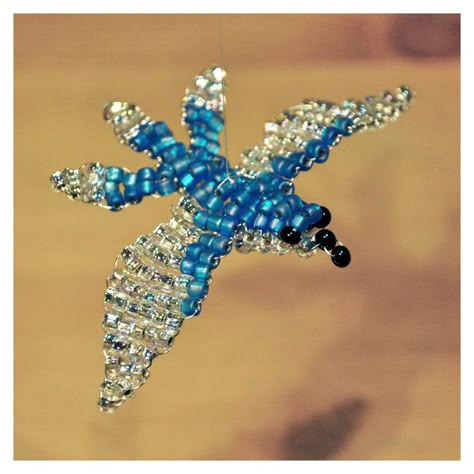 Beaded bird by Kridah on DeviantArt Beaded Bird, Seed Bead Projects, Pony Bead Crafts, Seed Bead Crafts, English Name, Pony Bead Patterns, Bird Beads, Seed Beading, Bird Crafts