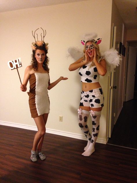 Oh deer and Holy Cow <3 Holy Cow Costume, Diy Cow Costume, Cow Halloween Costume, Cow Halloween, Alien Halloween, Bff Halloween Costumes, Cow Costume, Halloween Costumes Friends, Halloween Costume Outfits