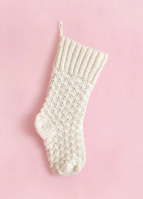 Crochet Christmas Stocking - Free Crochet Pattern - Persia Lou Crochet Stocking Pattern Free, Crochet Stocking Pattern, Christmas Stocking Pattern Free, Baby Christmas Stocking, Stocking Pattern Free, Stocking Crochet, Crochet Christmas Stocking Pattern, Crochet Stocking, Crochet Christmas Stocking