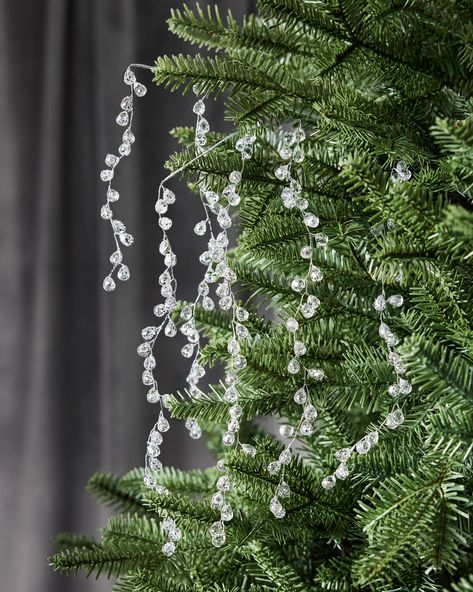 Ceiling Garland Christmas, Icy Christmas Tree, Ice Decor, Icicle Christmas Tree, Crystal Christmas Ornaments, Crystal Trees, Christmas Tree Picks, Crystal Christmas Tree, Crystal Christmas