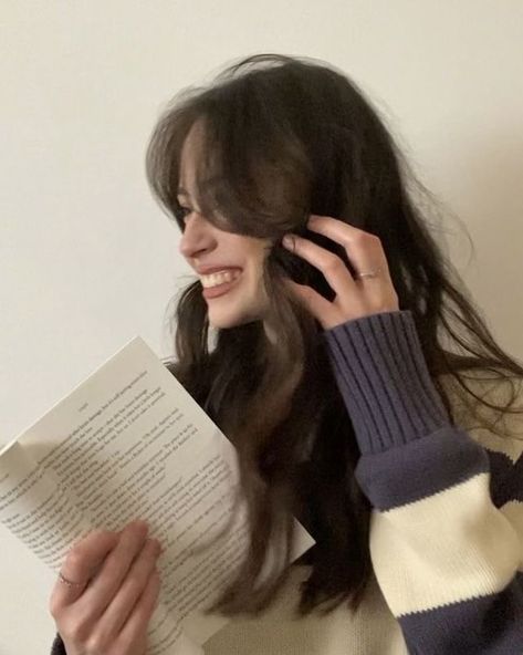 Chloe Walsh, Reading A Book, Girl Guides, Book Girl, Ravenclaw, Book Characters, 귀여운 동물, Mode Style, Book Aesthetic