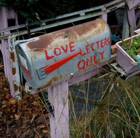 Love Letters Only Vintage Mailbox Aesthetic, Old Mailbox, Pink House, Love Only, + Core + Aesthetic, Pics Art, New Wall, Hopeless Romantic, Love Letters