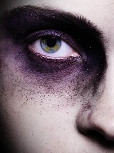 Yasha Nydoorin Aesthetic, Mighty Nein, Zombie Apocalypse, Makeup Art, Makeup Inspo, Maquillaje De Ojos, Halloween Makeup, Makeup Nails, Makeup Inspiration