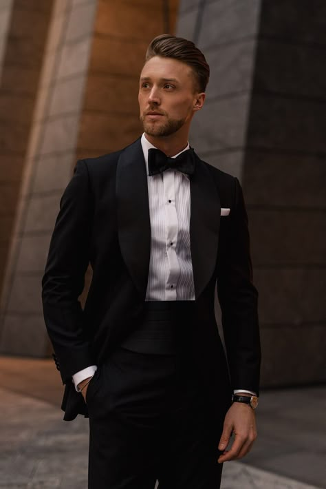 Tuxedo Suit For Men, Creative Black Tie, Wedding Suits Men Black, Black And White Tuxedo, Black Suit Wedding, Classy Outfits Men, Wedding Outfit Men, Urban Sophistication, Groom Tuxedo