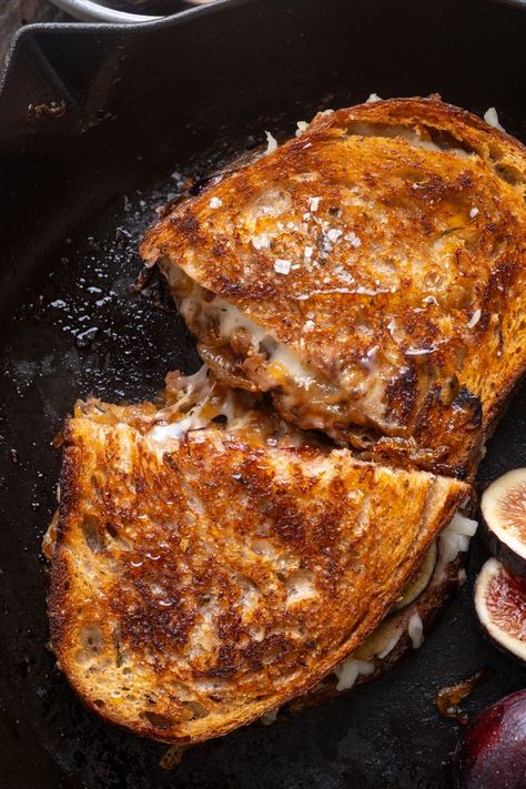 Fig, Bacon & Caramelized Onion Grilled Cheese Caramelized Onion Grilled Cheese, Grilled Cheese Recipes Gourmet, Onion Grilled Cheese, Fig Recipes, Grilled Cheese Recipes, Caramelized Onion, Wrap Sandwiches, Grilled Cheese, Caramelized Onions