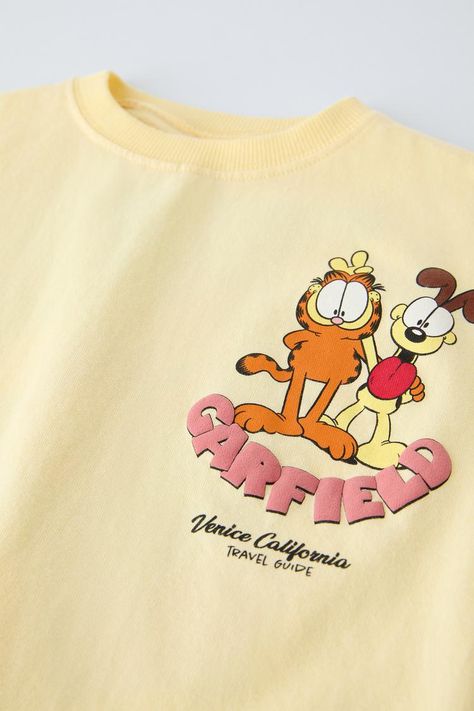 GARFIELD © PAWS INC PRINT T-SHIRT - Yellow | ZARA International Cartoon Print T Shirt, Zara Baby Boy, Boys Prints, Zara Portugal, Zara T Shirt, Cartoon T Shirt, Zara Baby, Carters Girl, Cartoon T Shirts