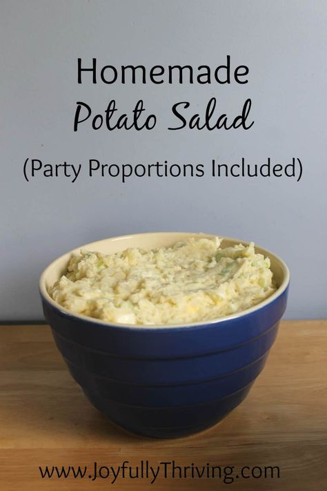 Looking to make potato salad for 10 people, 25 people or even 50 people? This homemade potato salad recipe has you covered! #potatosalad Potato Salad For A Crowd, Big Recipes, Hosting Food, Potatoes Dishes, Salad For A Crowd, Homemade Potato Salad, Making Potato Salad, Homemade Potato Salads, Potatoe Salad