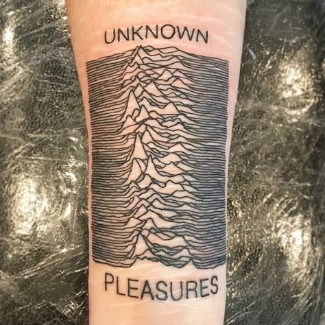 Unknown Pleasures Tattoo, Slowdive Tattoo, Joy Division Tattoo, Joy Division Closer, Joy Tattoo, Punk Tattoos, Belle Tattoo, Art Deco Tattoo, Joy Division Unknown Pleasures