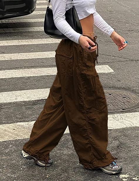 Womens Loose Cargo Trousers with Pockets Baggy Low Waist Y2K Trousers Casual Wide Leg Parachute Pants with Drawstring Brown Cargo Pants Outfit Women, Brown Cargo Pants Outfit, Cargo Pants Women Baggy, Parachute Pants Outfit, Baggy Pants Outfit, Brown Pants Outfit, Green Pants Outfit, Y2k Trousers, Cargo Pants Outfit Women