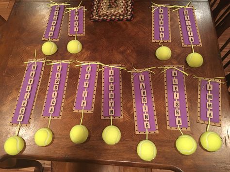 Tennis Locker Decorations, Locker Room Decorations, School Locker Decorations, Tennis Ideas, Banquet Decor, Team Ideas, School Locker, Locker Decorations, Team Bonding