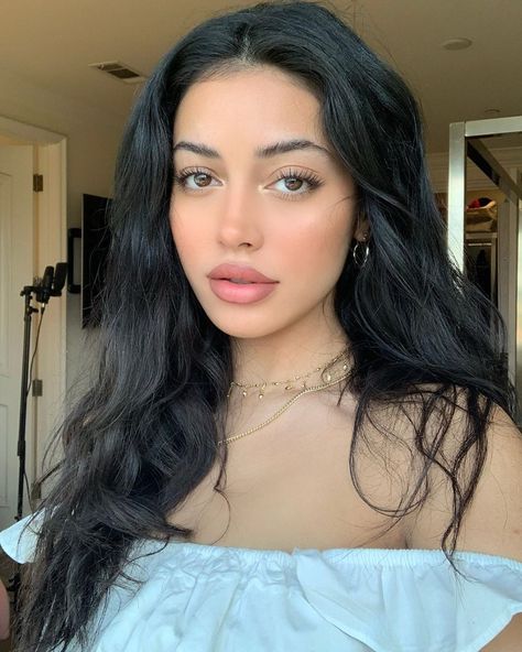 Cindy Wolfie, Perfect Nose, Cindy Kimberly, Long Black Hair, Pretty Makeup, Long Black, Pretty Face, Aesthetic Girl, Hair Goals