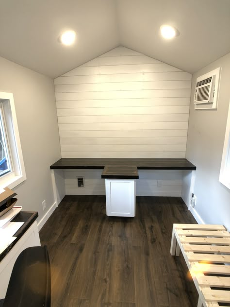 8x12 office shed Office Porch Ideas, Storage Building Office Ideas, She Shed Desk Ideas, Indoor Shed Ideas, Shed Interior Design Ideas Office, Summer House Office Ideas, Shed Lounge Ideas, She Shed Small Business, Shed Small Business