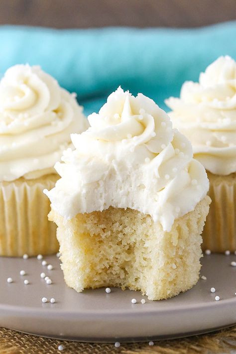 These Vanilla Cupcakes are moist, light & fluffy! If you are looking for a totally foolproof, easy & perfect classic vanilla cupcake recipe this is it! #cupcakes #vanilla #frosting Vanilla Frosting For Cupcakes, White Cupcake Recipes, Homemade Vanilla Frosting, Fluffy Vanilla Cupcakes, Everyday Snacks, Vanilla Cupcakes Recipe, Frost Cupcakes, Easy Vanilla Cupcakes, Cupcake Frosting Recipes