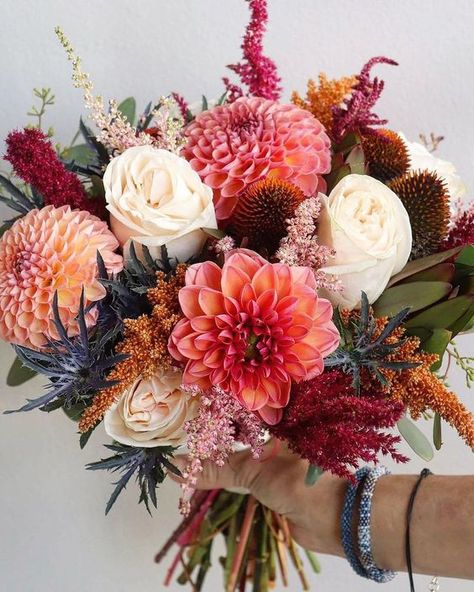 Dahlias Wedding, Autumn Bouquet, Dahlia Bouquet, Autumn Bride, Brides Bouquet, Fall Wedding Bouquets, Fall Wedding Flowers, Wedding Flower Inspiration, Wedding White