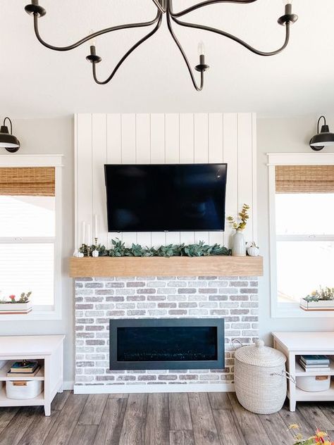 35 Vertical Shiplap Wall Ideas - Nikki's Plate Diy Mantle Fireplace, Evergreen Bathroom, Living Remodel, Fireplace Inspiration, Vertical Shiplap, Vineyard House, White Brick Fireplace, Fireplace Redo, Diy Fireplace Makeover