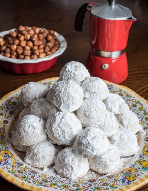 Picture Butterball Recipe, Butterball Cookies, Nut Balls, Italian Christmas Cookie Recipes, Italian Cookie, Italian Christmas Cookies, Italian Cookie Recipes, Recipes Authentic, Recipes Chocolate