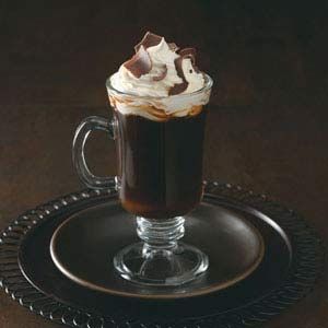 Feel like taking a little trip to Spain this weekend? Well maybe we can't fly you there but we can take your taste buds for a trip with this Spanish Coffee Recipe! #Coffee #Recipe Spanish Coffee Recipe, Kahlua Drinks, Ginger Coffee, Coffee Pics, Spanish Coffee, Best Iced Coffee, After Dinner Drinks, Coffee Glasses, Clam Recipes