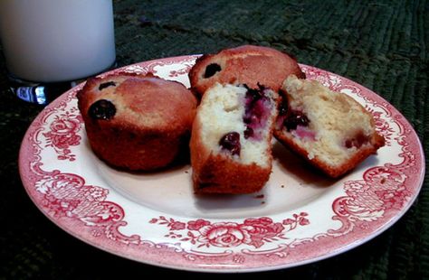 Blackberry Zucchini Bread, Blackberry Muffin Recipe, Blackberry Muffins, Blackberry Muffin, Homemade Blueberry Muffins, Blackberry Recipes, Zucchini Bread Recipes, Cream Cheese Spreads, Blueberry Muffin