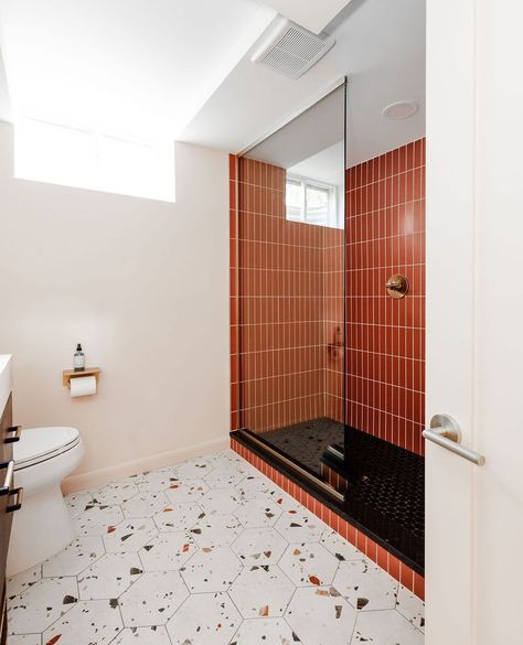 We can’t believe our eyes with this beautiful retro inspired shower installation by @moonstone.mn featuring our Terra Cotta Groove ceramic subway tiles 😍👏 Swipe through to see more of this beautiful project and run don’t walk to see more at @moonstone.mn 🔥 Bathroom Subway Tiles, Terracotta Tiles Bathroom, Earth Tone Bathroom, Traditional Backsplash, Moroccan Bathroom, Subway Tiles Bathroom, Shower Over Bath, Mid Century Bathroom, 3d Wall Tiles