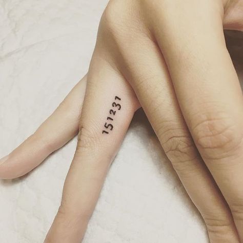 Makeup, Beauty, Hair & Skin | 21 Number Tattoos That Honor Special Dates and Lucky Digits | POPSUGAR Beauty Datum Tattoo, 27 Tattoo, Cool Finger Tattoos, Date Tattoos, Number Tattoos, Omerta Tattoo, Creative Tattoo, Special Tattoos, Handpoke Tattoo