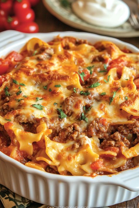 Beef Lombardi Casserole Amish Country Casserole Ground Beef, Beef Lombardi, Amish Country Casserole, Country Casserole, Beef Casserole Recipes, Ground Beef Casserole, Amish Recipes, Comfort Dishes, Amish Country