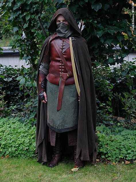 Dunedain ranger Rangers Apprentice, Larp Costume, Old Trees, Character Sketches, Medieval Clothing, Fantasy Costumes, Art Station, Pose Reference Photo, Medieval Fantasy