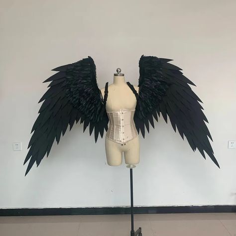 Black Angel Wings From Goose Feathers / Isolon Handmade Cosplay Photography | eBay Luna Cosplay, Puppet Building, Swan Wings, Angel Wings Costume, Angel Feather, Diy Wings, Black Angel Wings, Celestia And Luna, Cosplay Photography