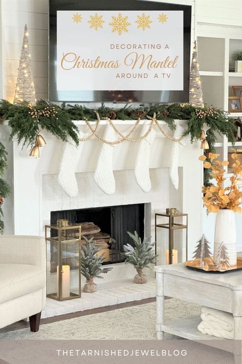 Christmas Mantels With Tv, Christmas Mantel Garland, Elegant Mantel, Christmas Mantel Decor, Mantel Decor Ideas, Christmas Staircase, Wall Christmas Tree, Diy Christmas Garland, Living Room Decor Furniture