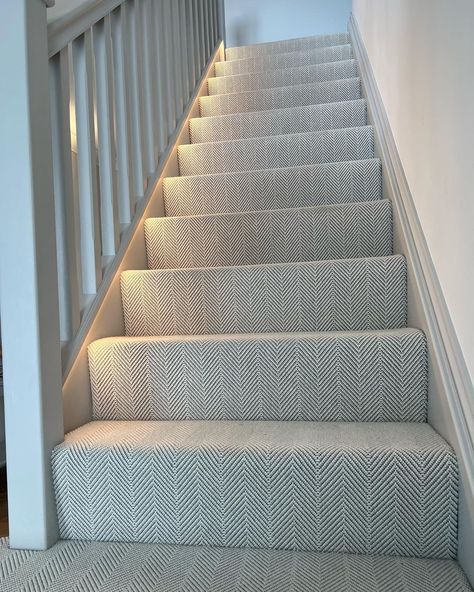 White Home With Colorful Accents, Staircase Design With Carpet, Landing And Stairs Carpet, Hall Stairs And Landing Carpet Ideas, Herringbone Carpet Stairs And Landing, Carpeted Stairs Ideas, Carpet For Stairs Ideas, Carpet Staircase Ideas, Herringbone Staircase