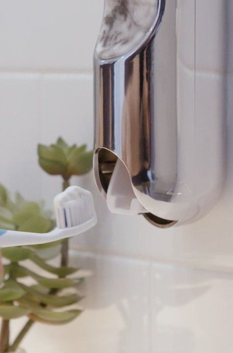 Aesthetic Bathroom, Bath Ideas, Toothpaste Dispenser, Stylish Bathroom, Frothing Pitcher, Health Matters, Bathroom Cleaning, Oral Hygiene, Apartment Decor